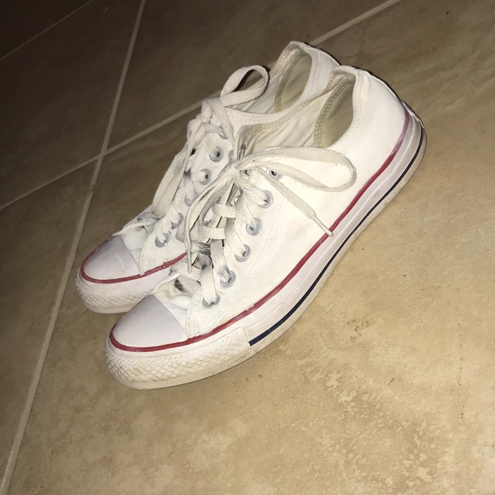 Size 8 ALL STAR white Converse